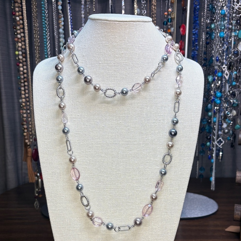 Elegant Silver and Pink Beaded Necklace